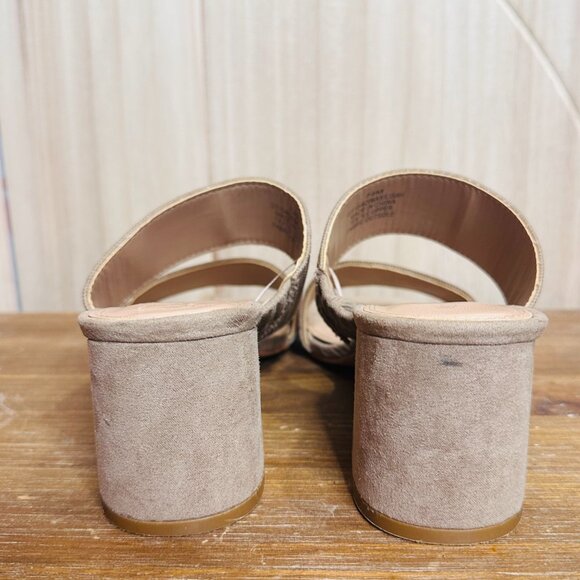 Altar'd State 7.5 Lisah Taupe Slip On Block Heels Altard State - Picture 4 of 6